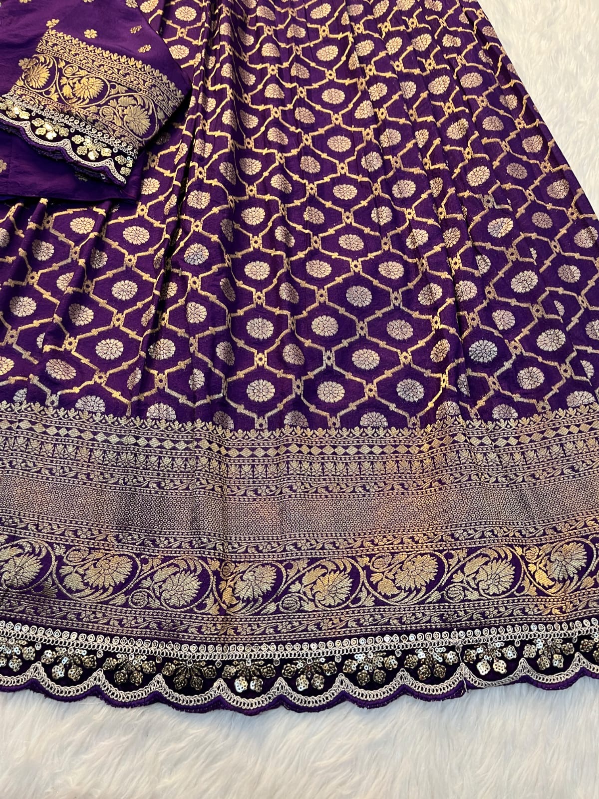Pure Banarasi Zari Meena Weaved Stiched Lehanga - Image 9