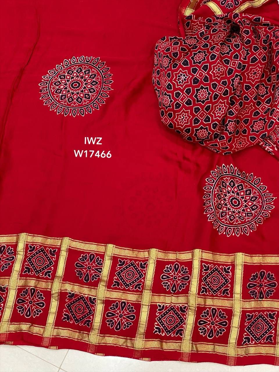 Gajji silk saree - Image 2