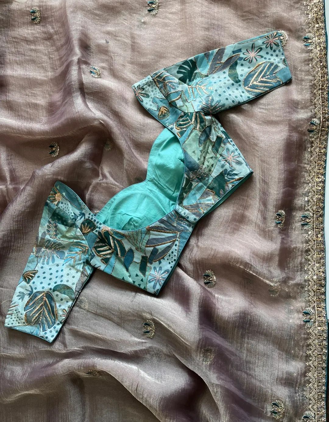 Premium tissue saree - Image 3