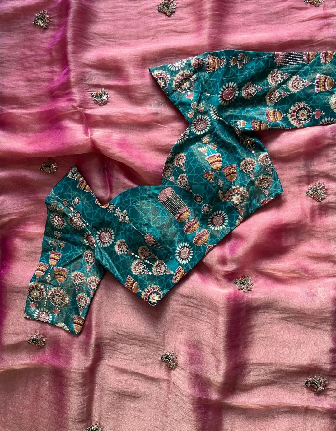 Premium tissue saree - Image 9