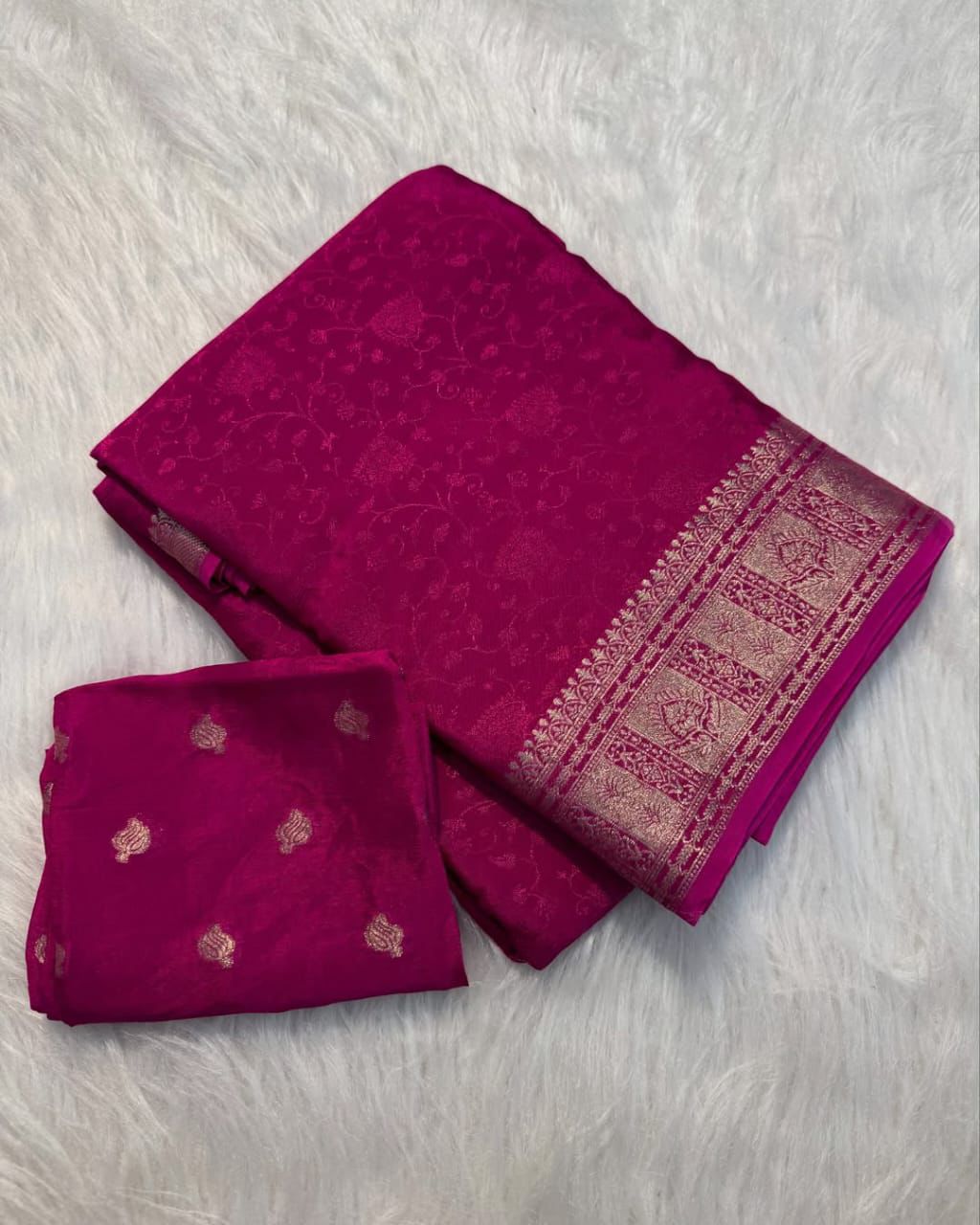 Viscose Chinnon Saree with Self Jacquard - Image 3