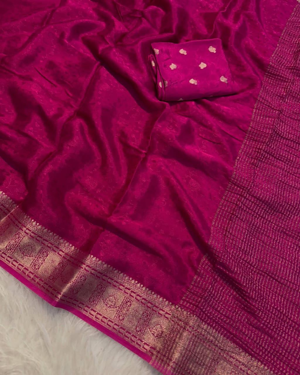 Viscose Chinnon Saree with Self Jacquard - Image 4