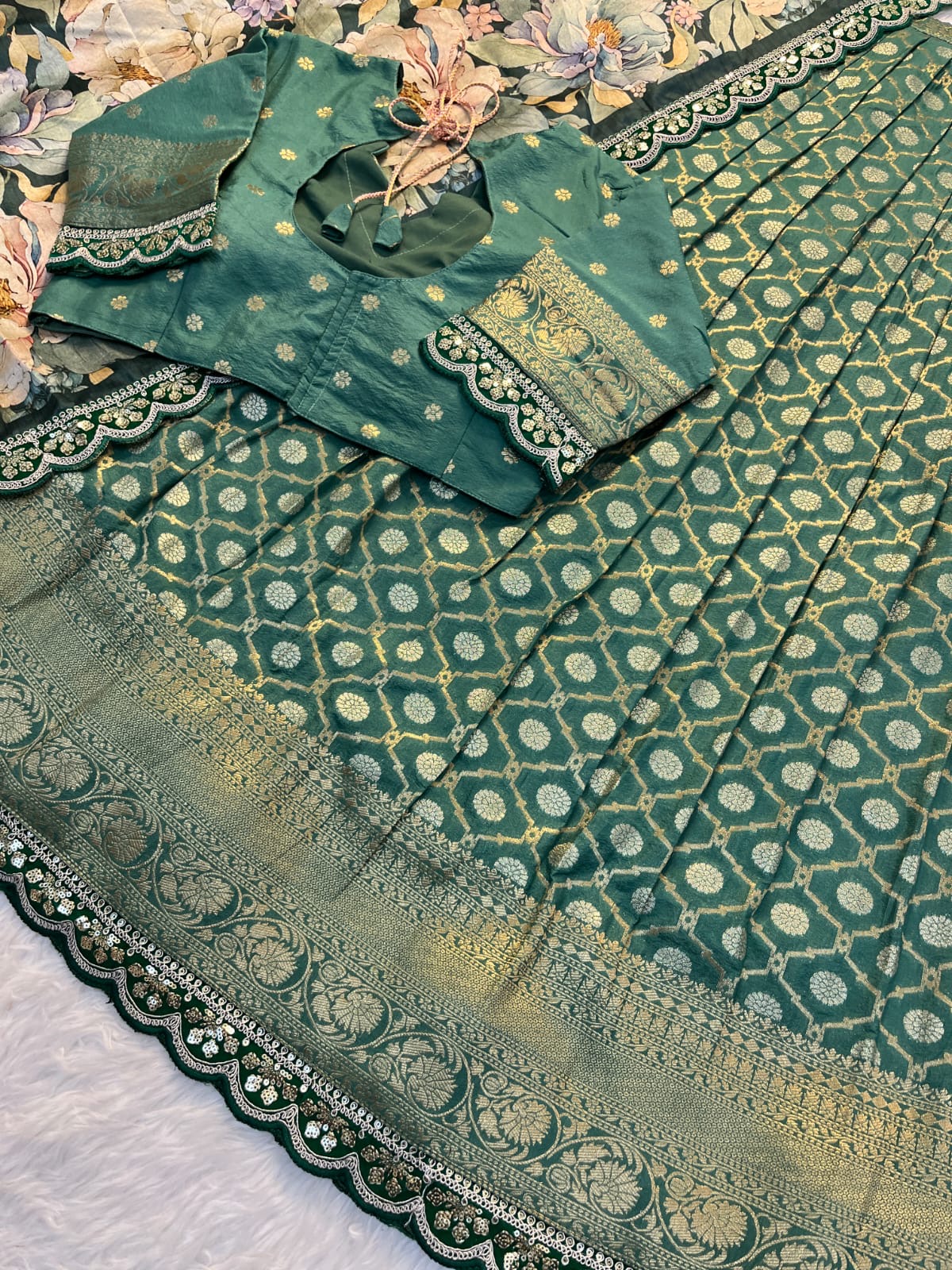 Pure Banarasi Zari Meena Weaved Stiched Lehanga - Image 2