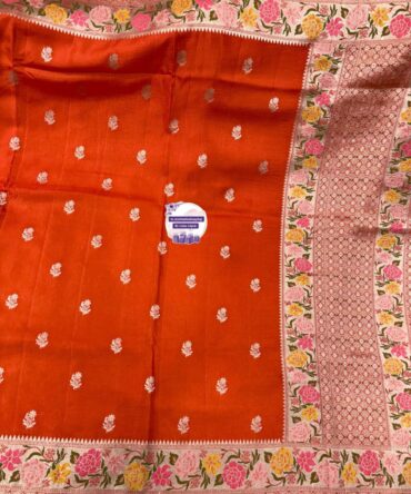 Trending Banarasi Munga crape Silk Sarees