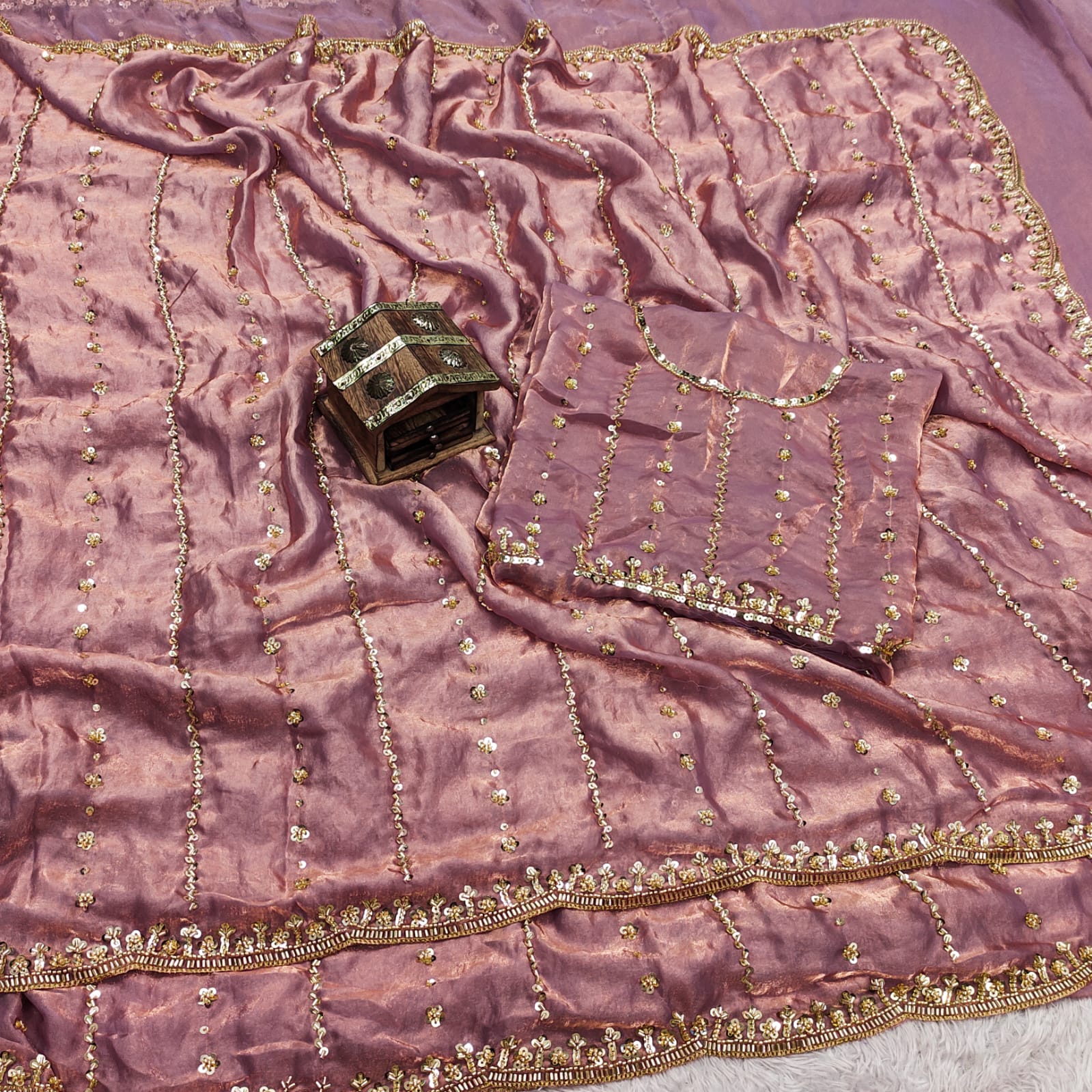 Pure Fandy Sattin Silk saree - Image 4