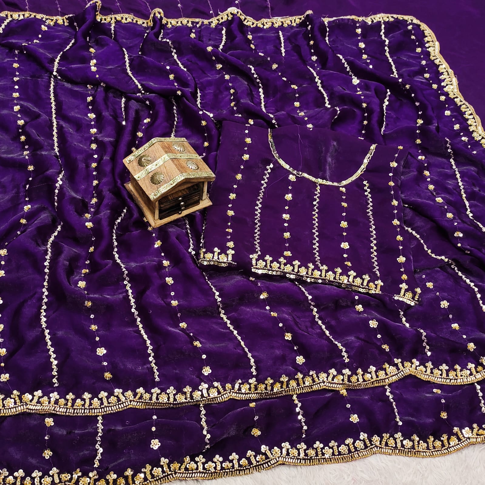 Pure Fandy Sattin Silk saree - Image 8