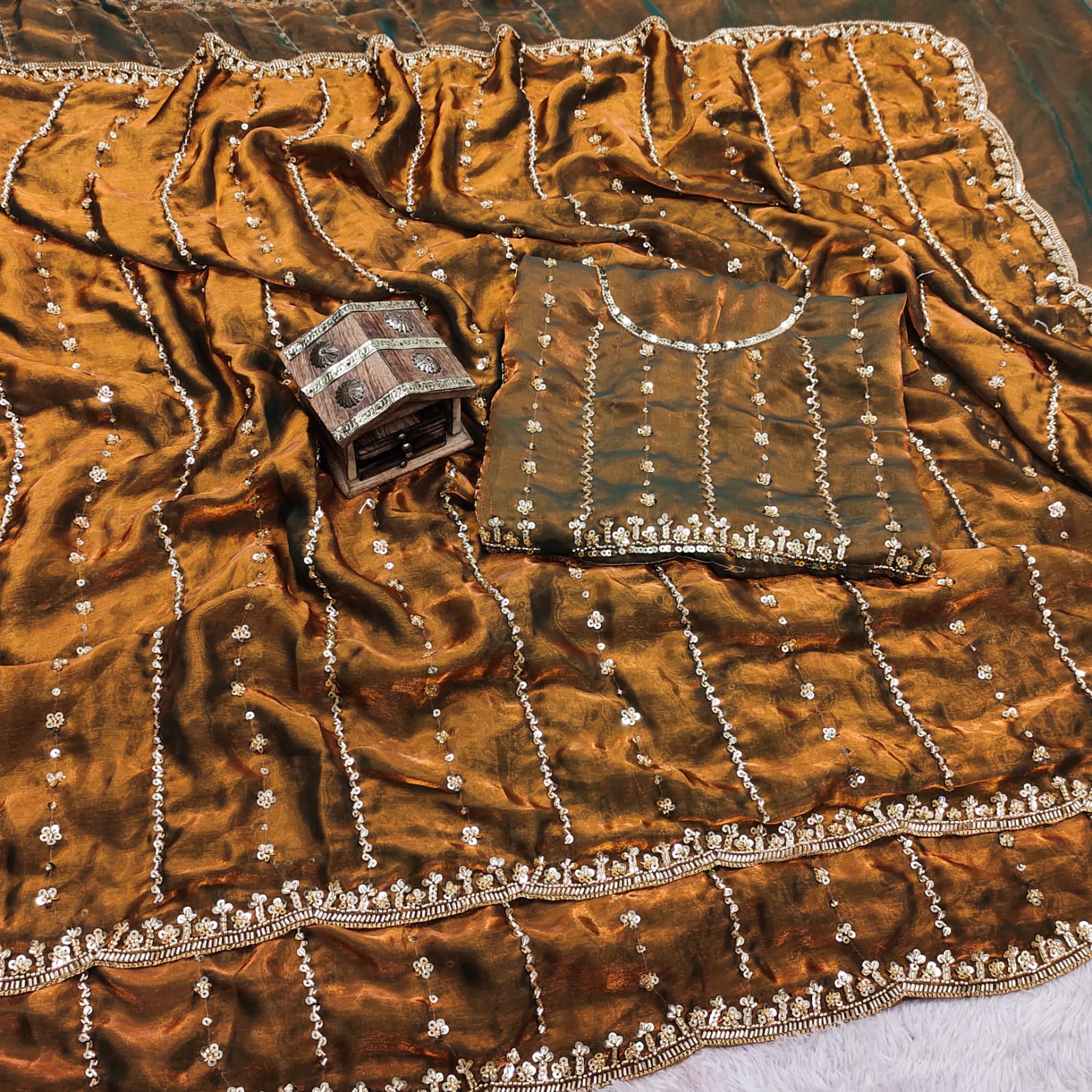 Pure Fandy Sattin Silk saree - Image 9