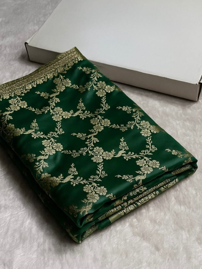 Handloom Banarasi Mashru Katan silk Saree - Image 19