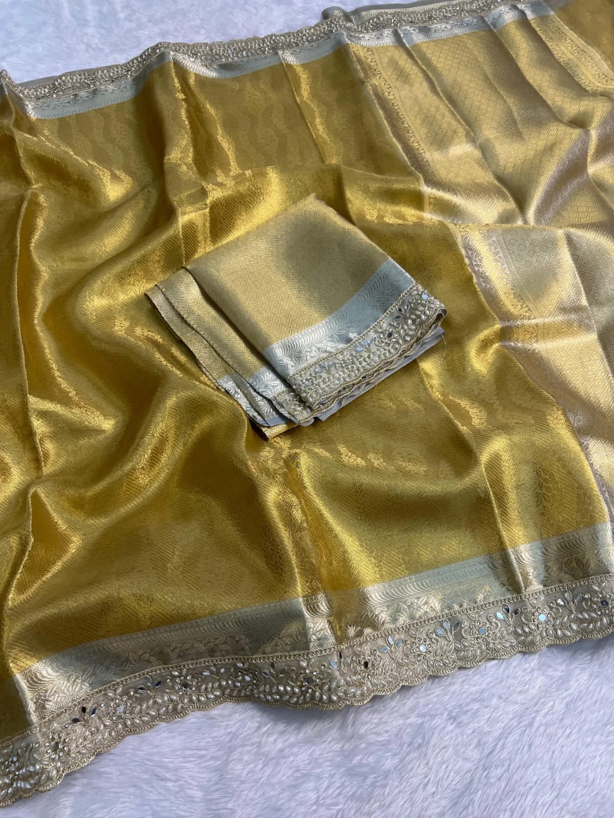 Kanjivaram tissue saree - Image 8