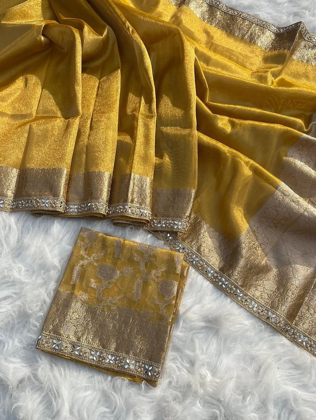 Kanjivaram Bridal Tissue Silk Saree - Image 8