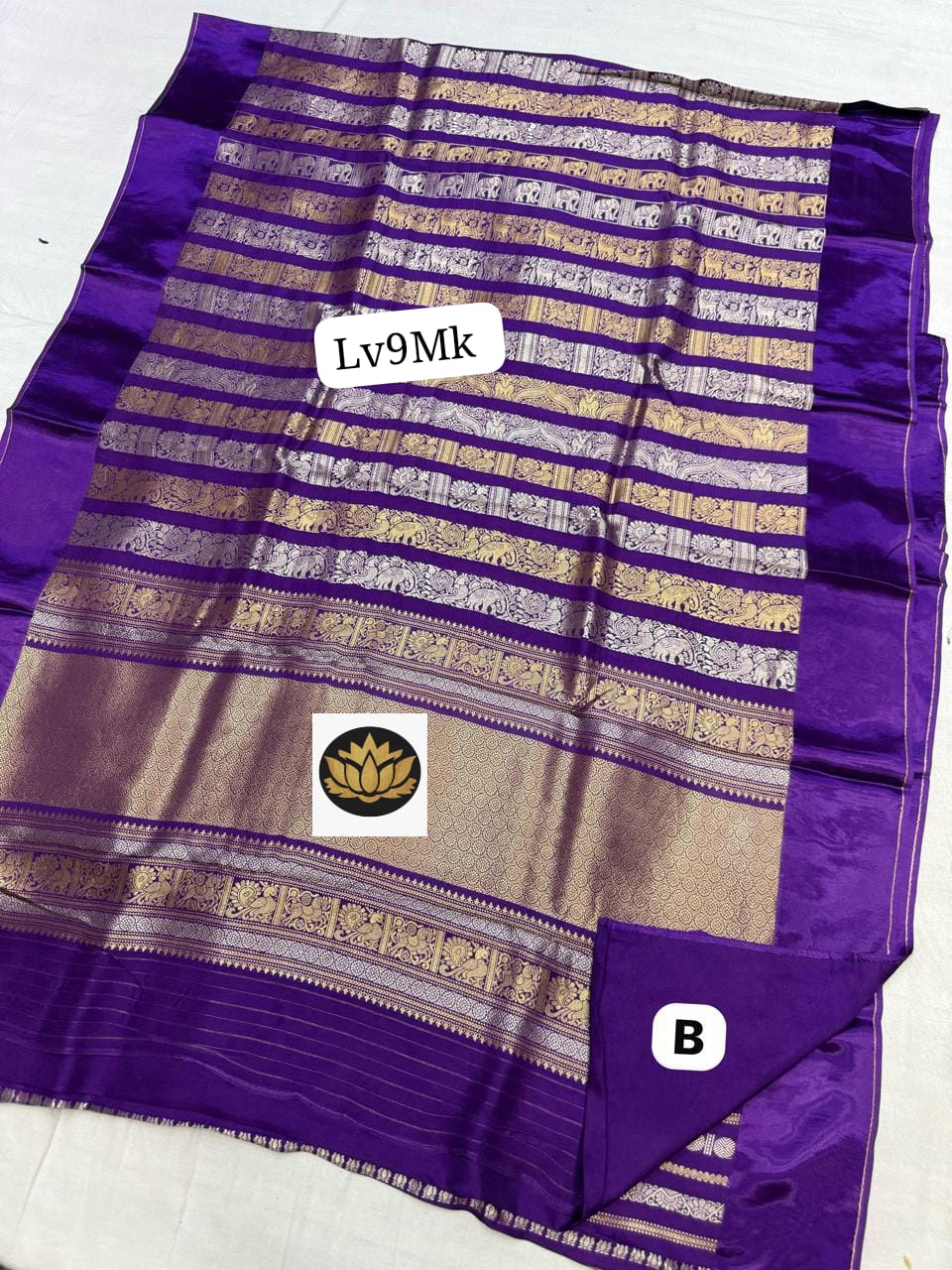 Pure kanjivaram moonga silk saree - Image 17