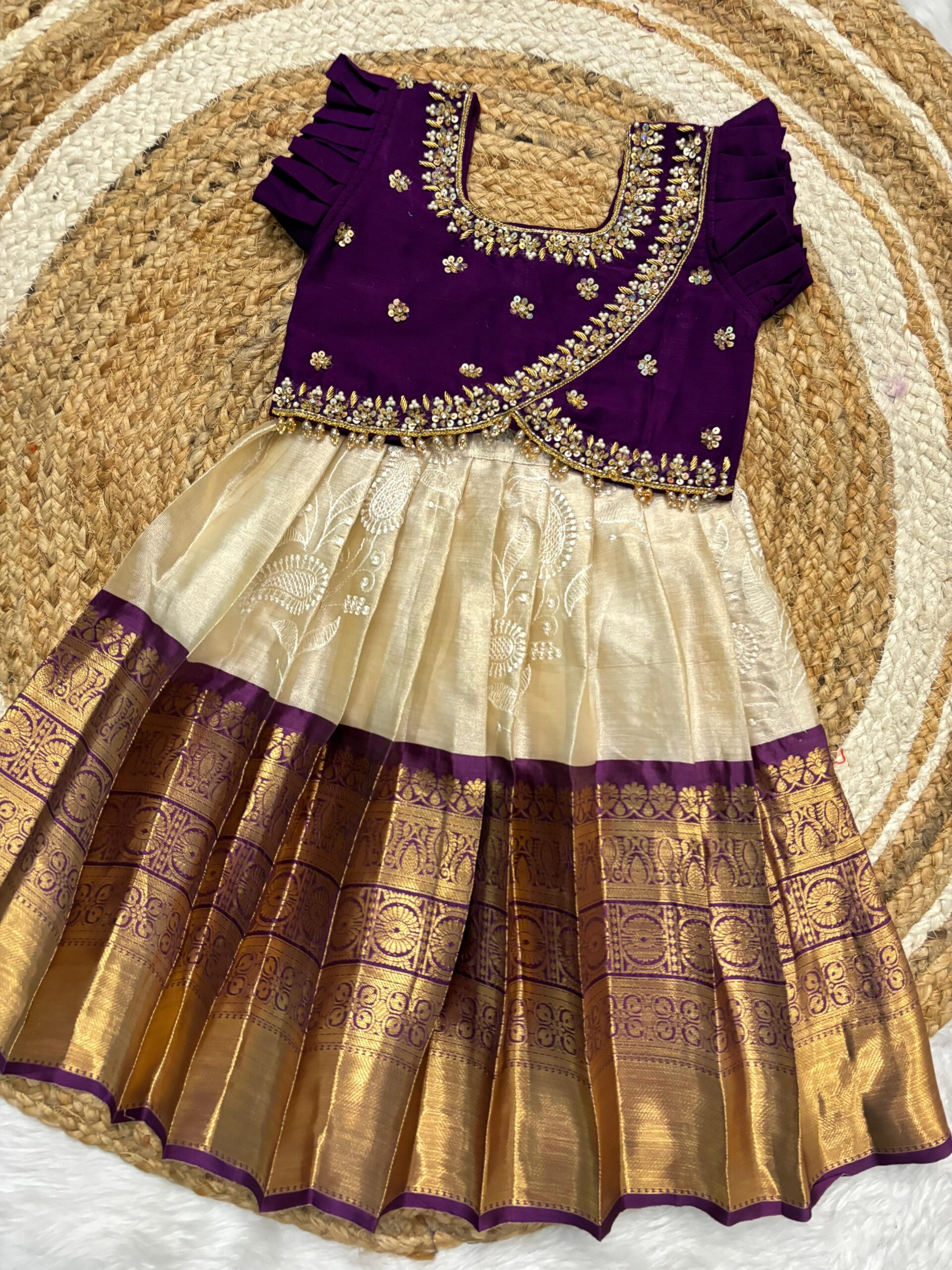Chikkankari skirt - Image 7