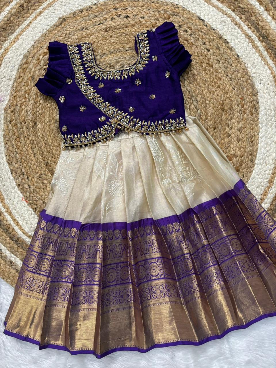 Chikkankari skirt - Image 3