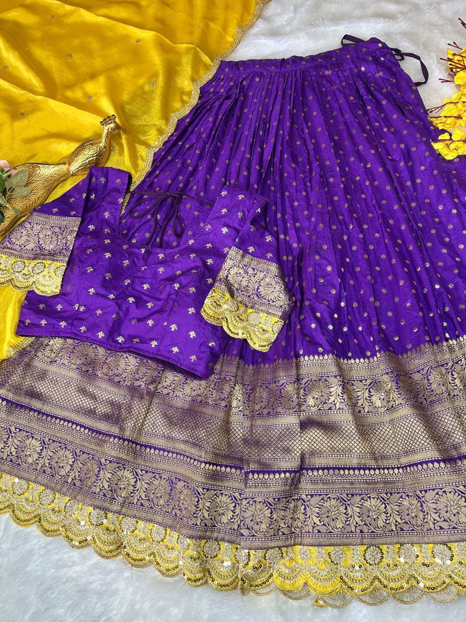 Beautiful Viscos Dola butta with Embodery sleeves and Big border lace