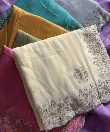 Soft n smoothly chiffon Crunchy Saree Jarkhan Dimound all over saree with Running Blouse