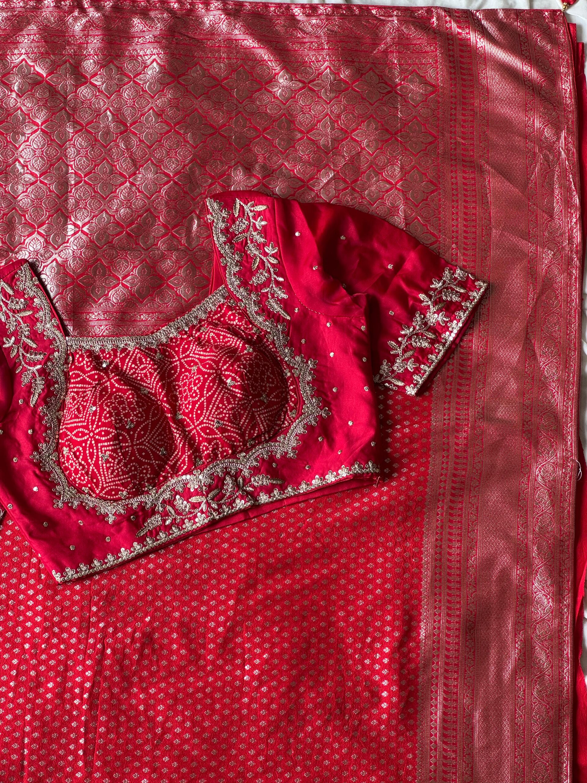 Premium Banarasi dyed silk saree with contract piping border - Image 18
